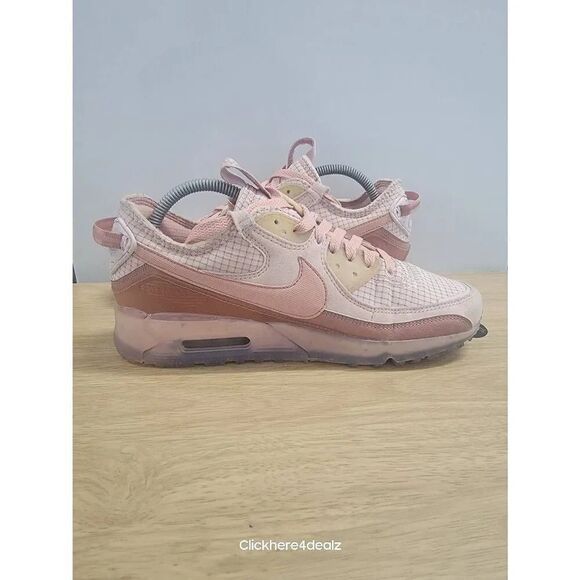 Nike Air Max 90 Terrascape Pink Women's Running Shoes Size 9.5 - Picture 2 of 7